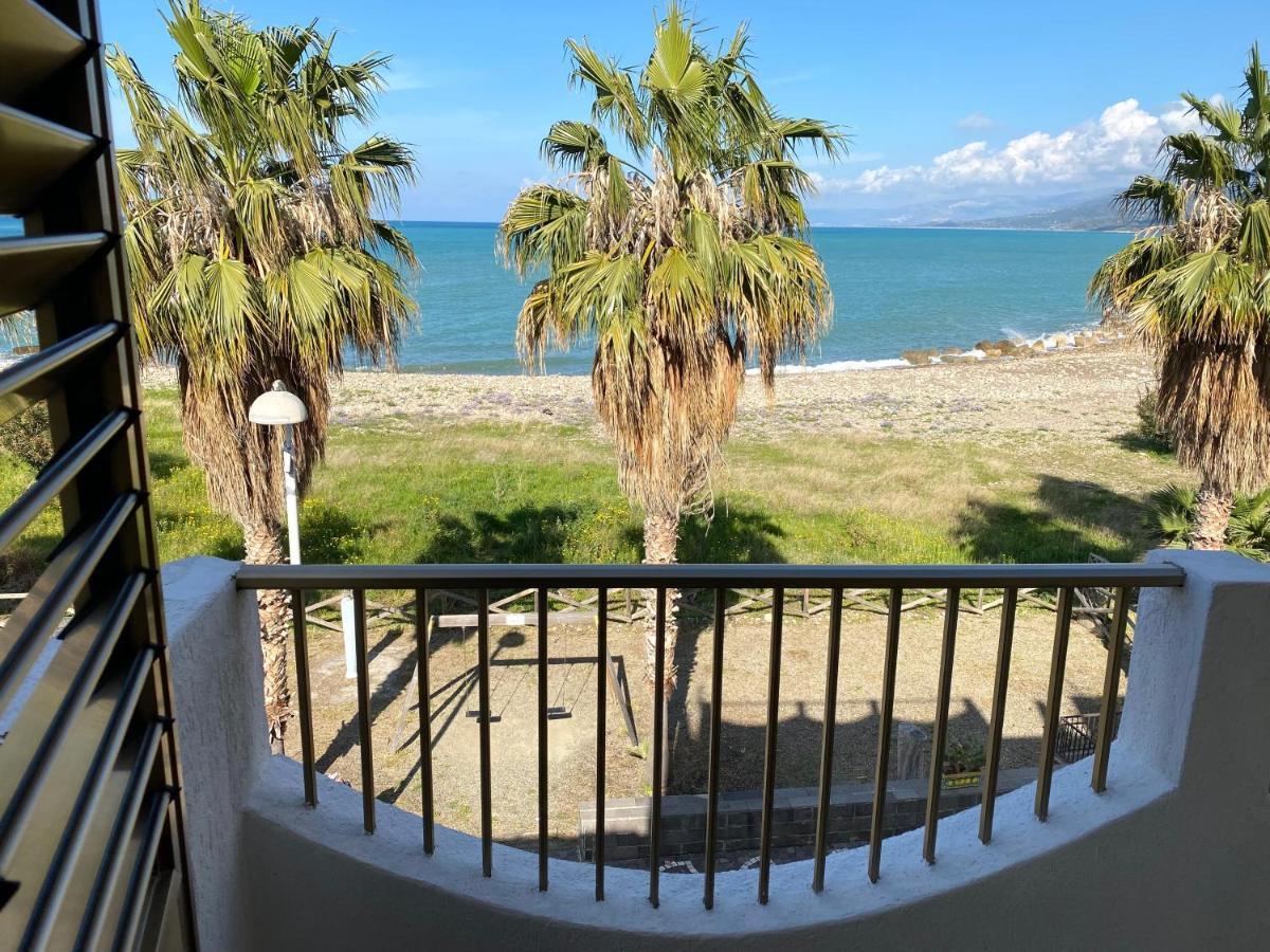 Caroni - Casa Sul Mare Apartment Caronia Marina ภายนอก รูปภาพ
