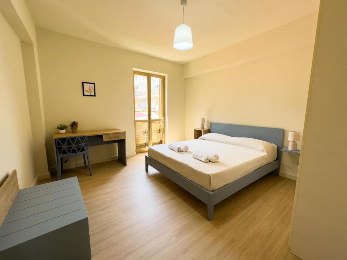 Caroni - Casa Sul Mare Apartment Caronia Marina ภายนอก รูปภาพ