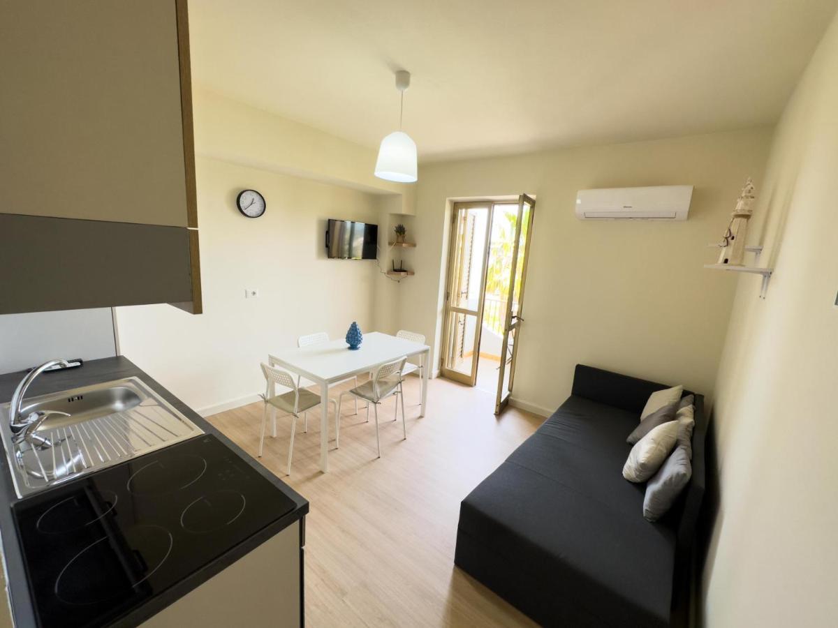 Caroni - Casa Sul Mare Apartment Caronia Marina ภายนอก รูปภาพ